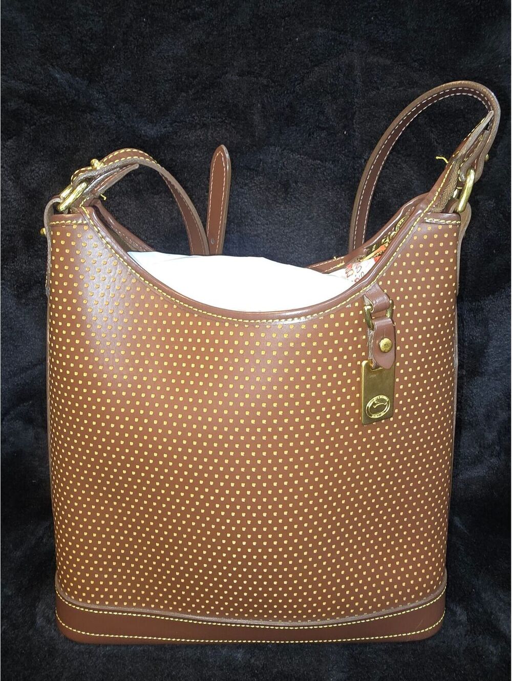 95. Vintage Dooney & Bourke Cabrio Leather Small Hobo Bag